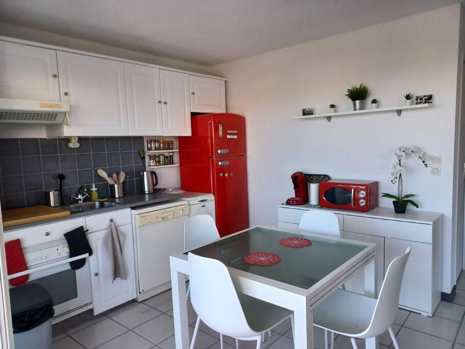 Plain-Pied, Terrasse, Piscine, Pleine Vue Mer, Plage A 6' A Pied, Parking, Wifi Fleury  Luaran gambar