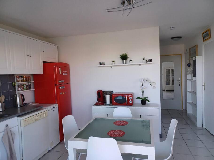 Plain-Pied, Terrasse, Piscine, Pleine Vue Mer, Plage A 6' A Pied, Parking, Wifi Fleury  Luaran gambar