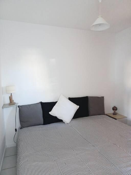 Plain-Pied, Terrasse, Piscine, Pleine Vue Mer, Plage A 6' A Pied, Parking, Wifi Fleury  Luaran gambar